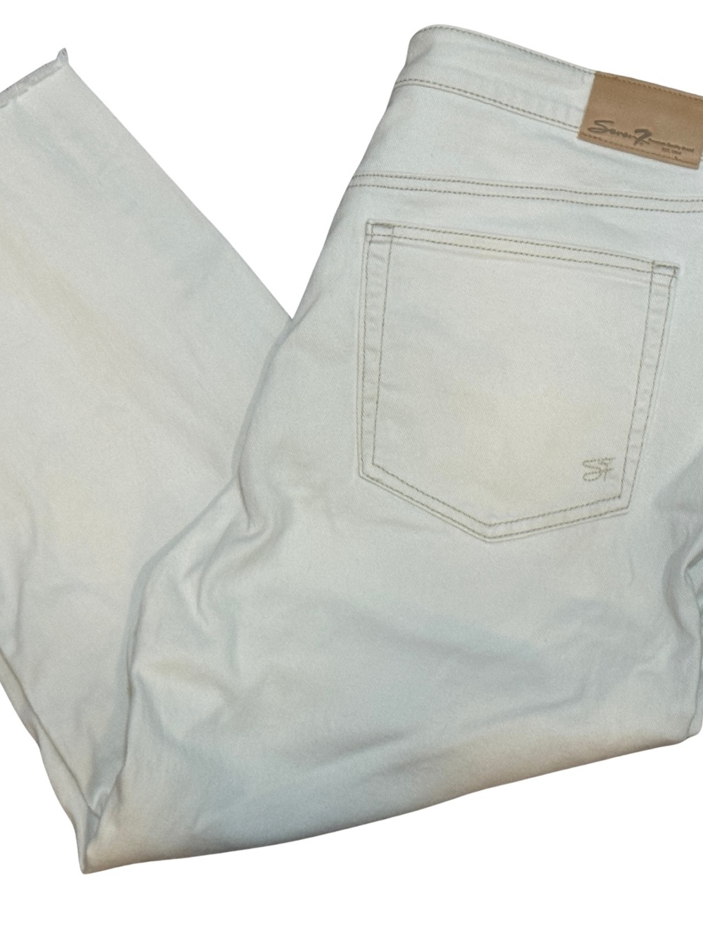 Seven7 Women’s Cropped Straight Jeans in Off-White w/ Raw Hem